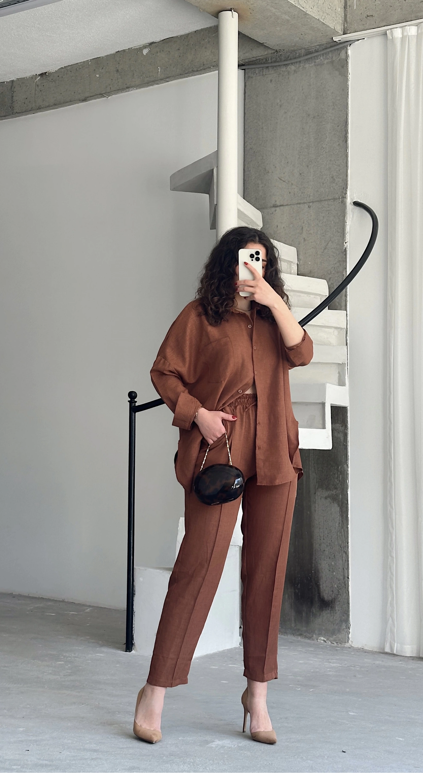 Pullaps Gömlekli Pantolonlu Keten Takım Kahve