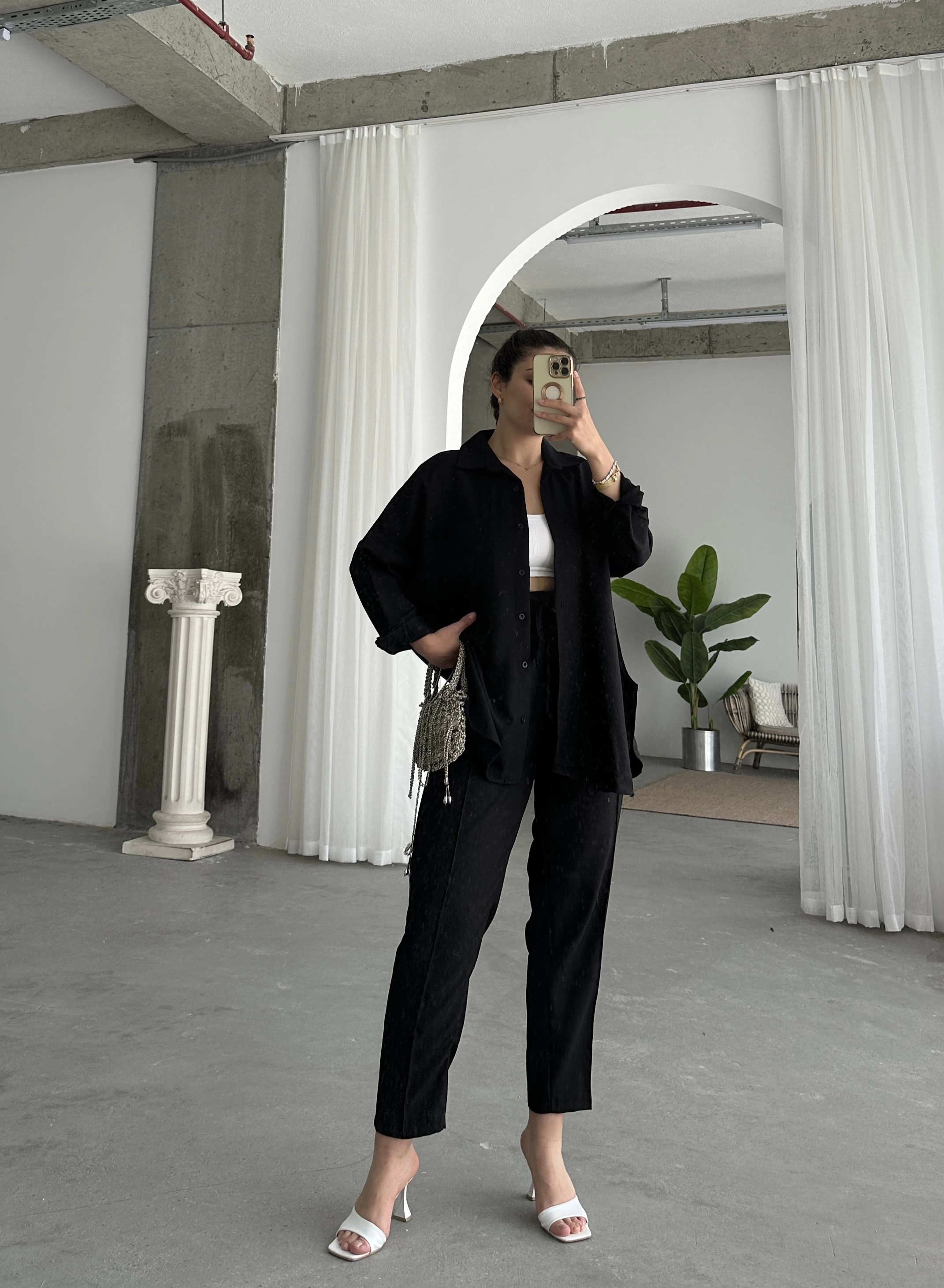 Pullaps Gömlekli Pantolonlu Keten Takım Siyah