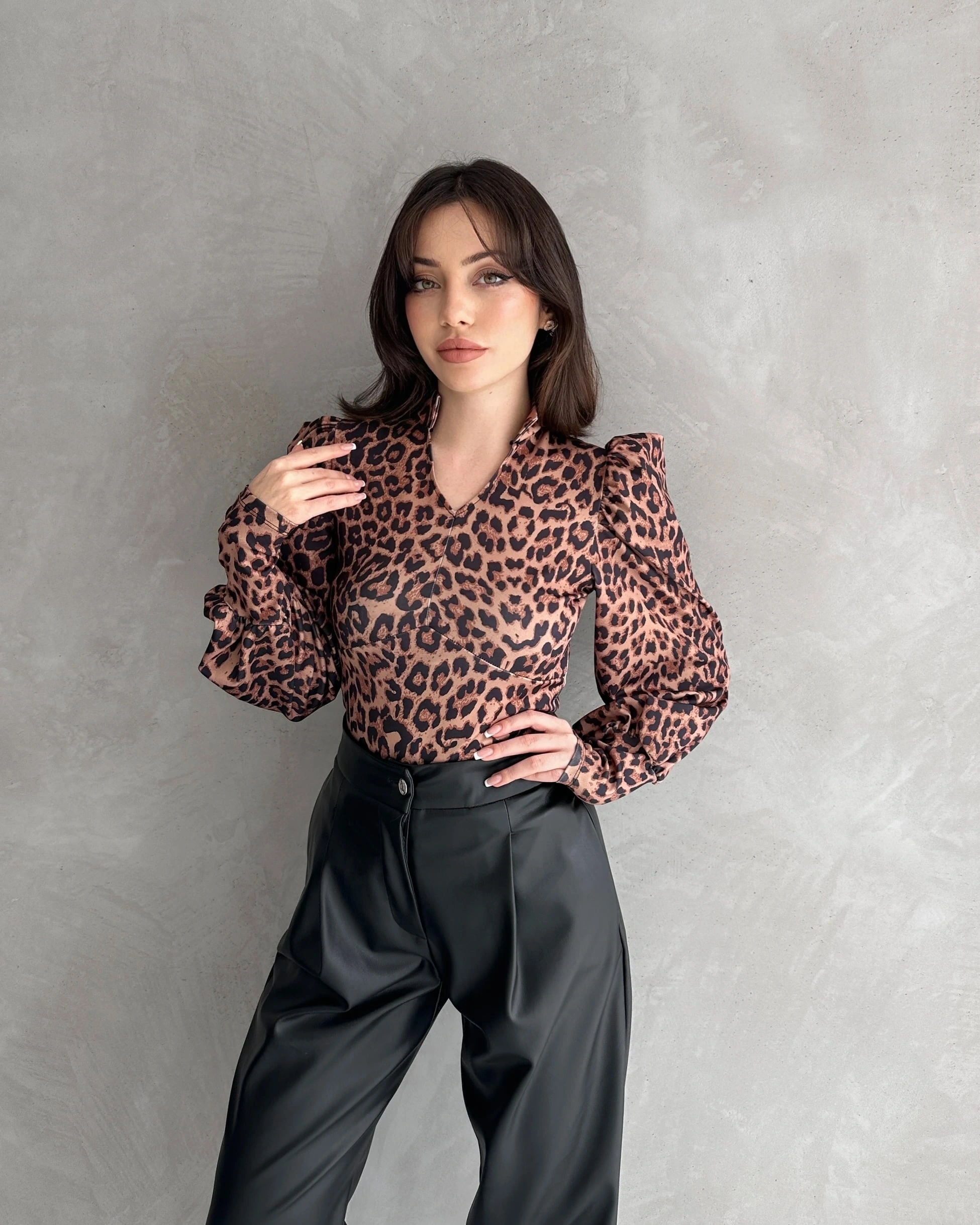 Pullaps Hakim Yaka Leopar Desenli Dalgıç Bluz Kahve