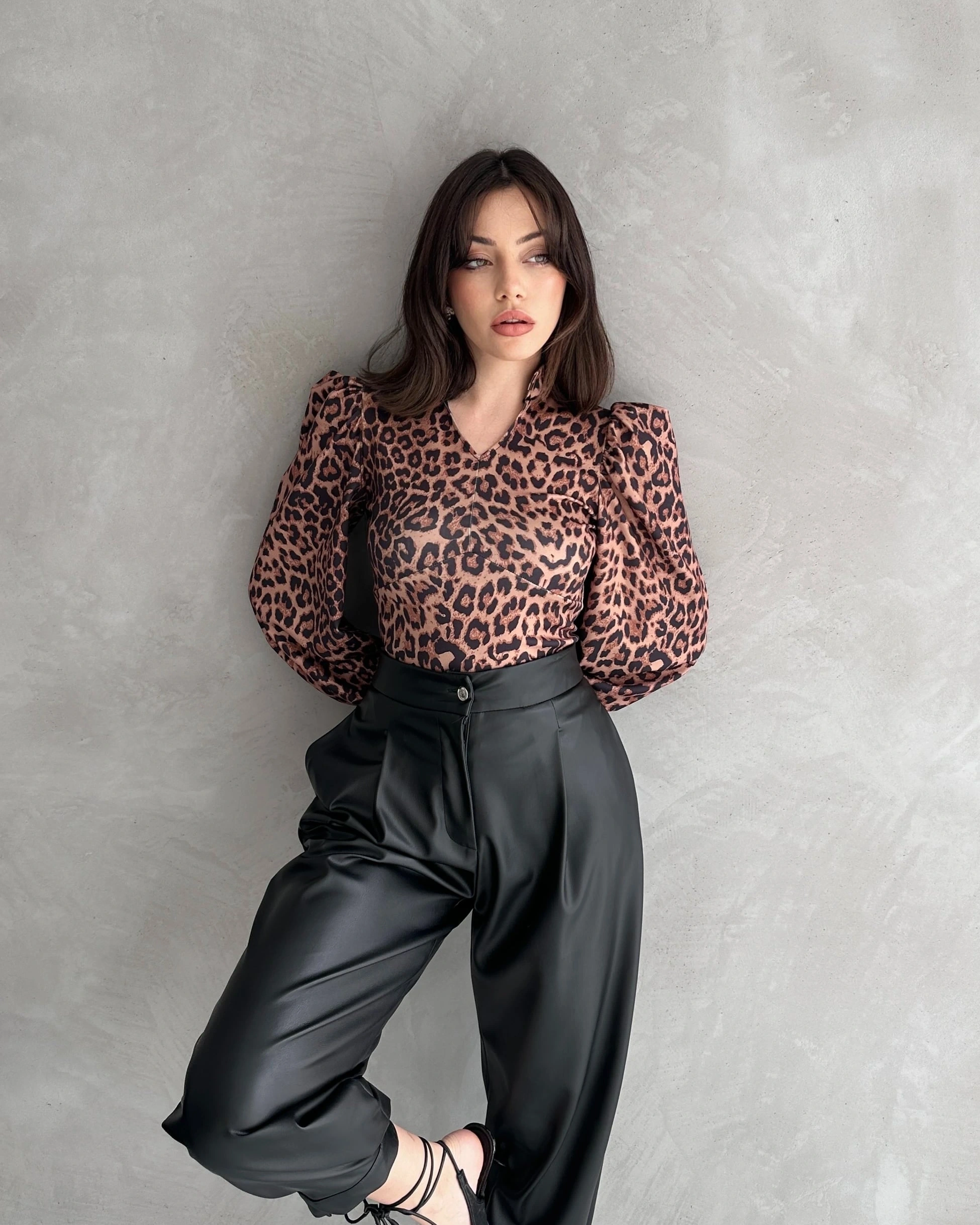 Pullaps Hakim Yaka Leopar Desenli Dalgıç Bluz Kahve