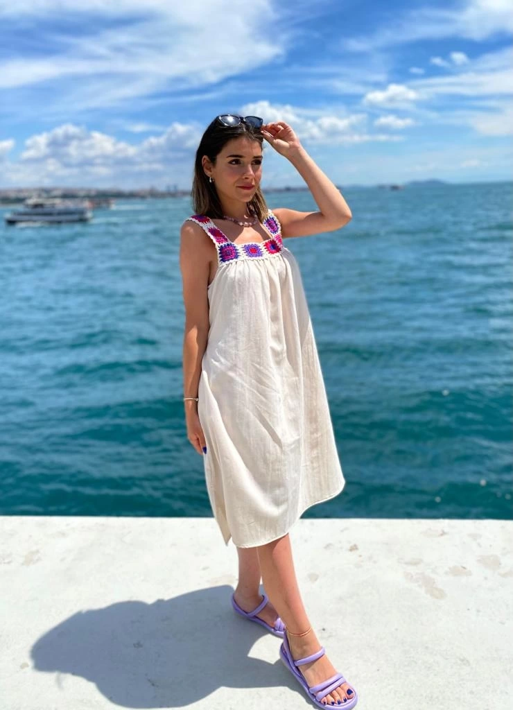 Pullaps Keten İçi Astarlı Omuzu Dantel Nakışlı Elbise