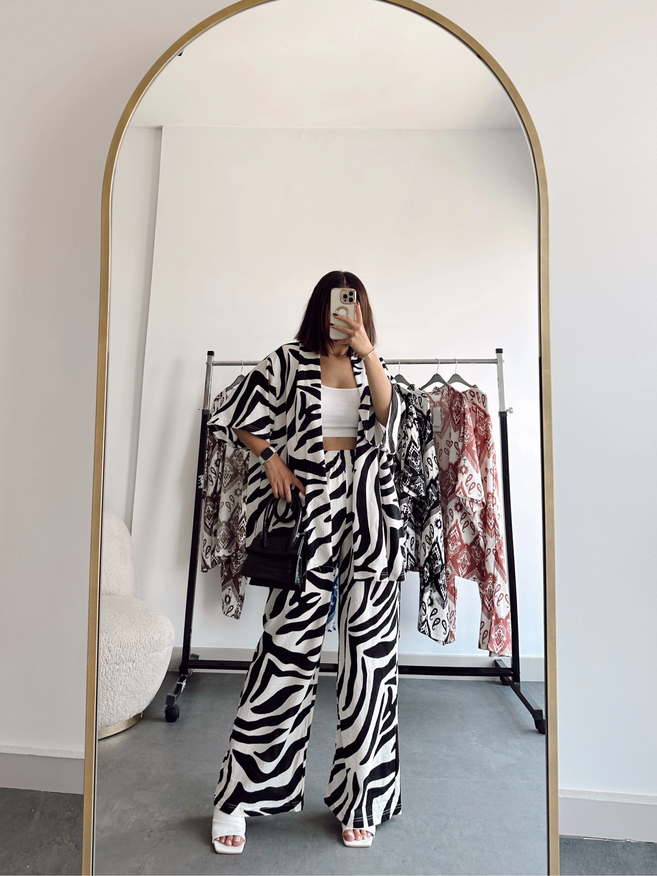 Pullaps Kimonolu Pantolonlu Zebra Desenli Gofre Takım