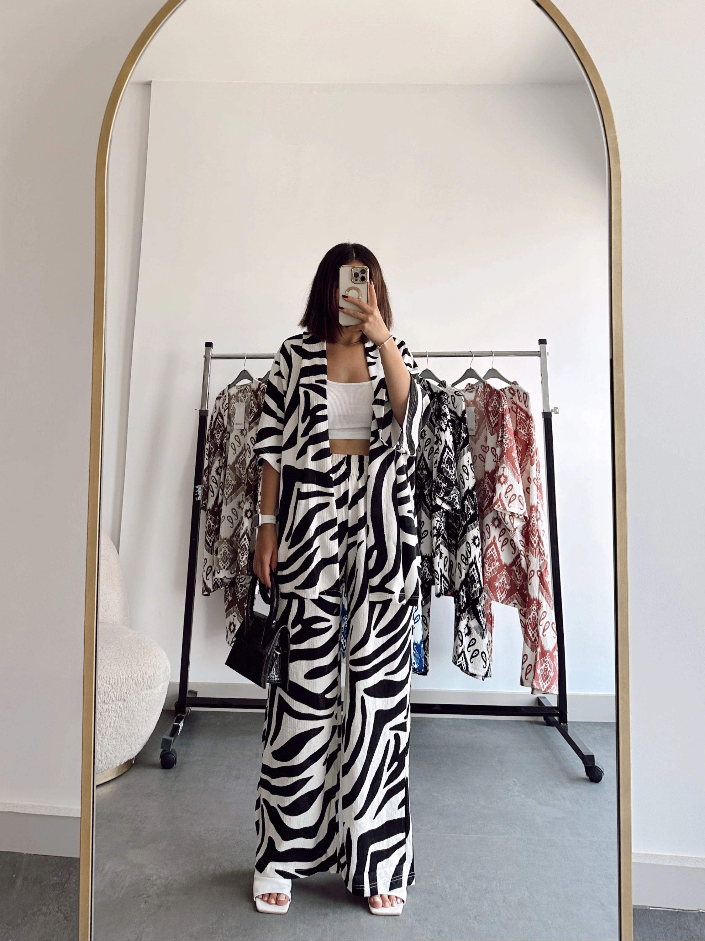 Pullaps Kimonolu Pantolonlu Zebra Desenli Gofre Takım