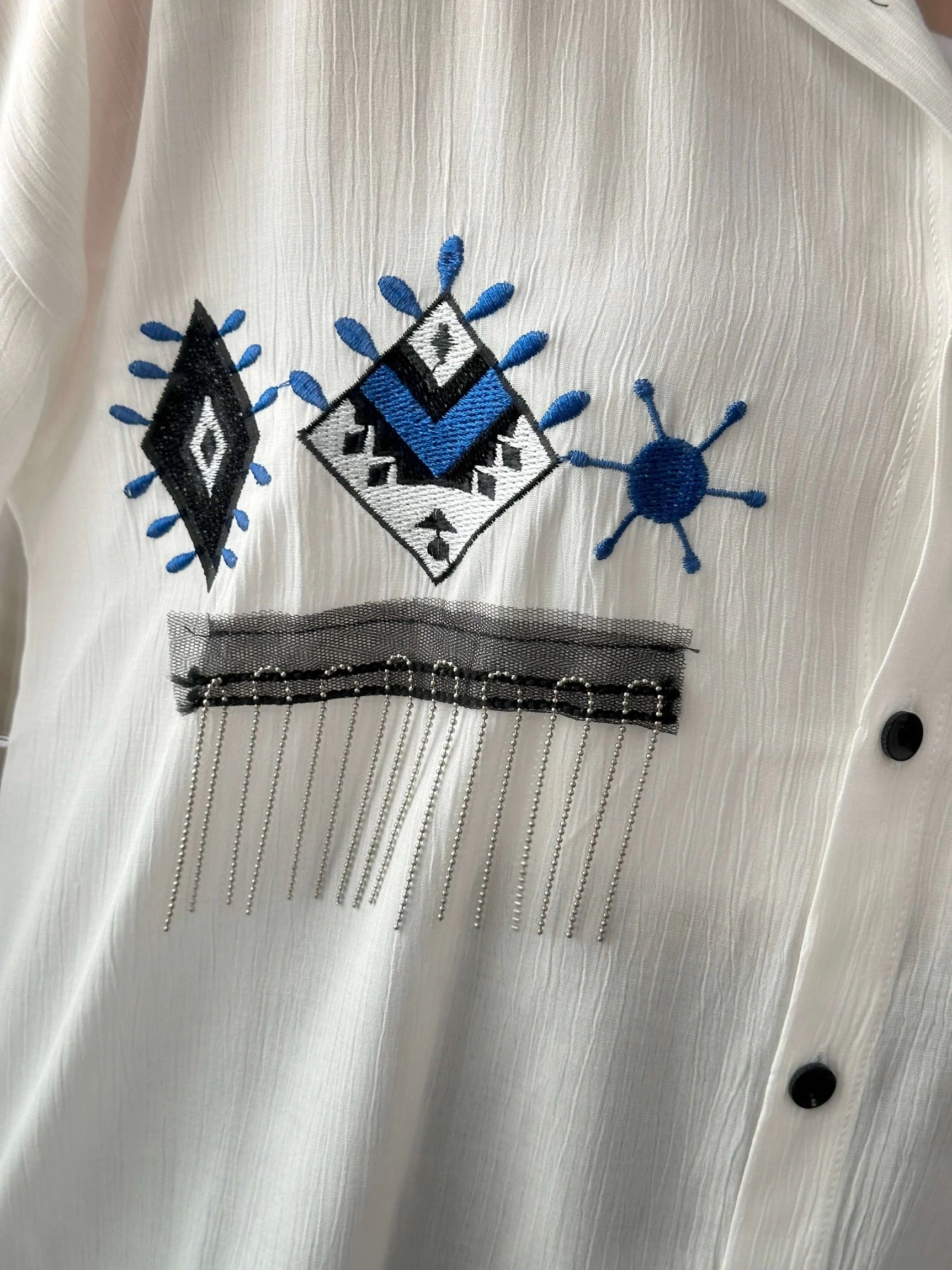 Pullaps Nakış Ve Boncuk Detaylı Gömlek