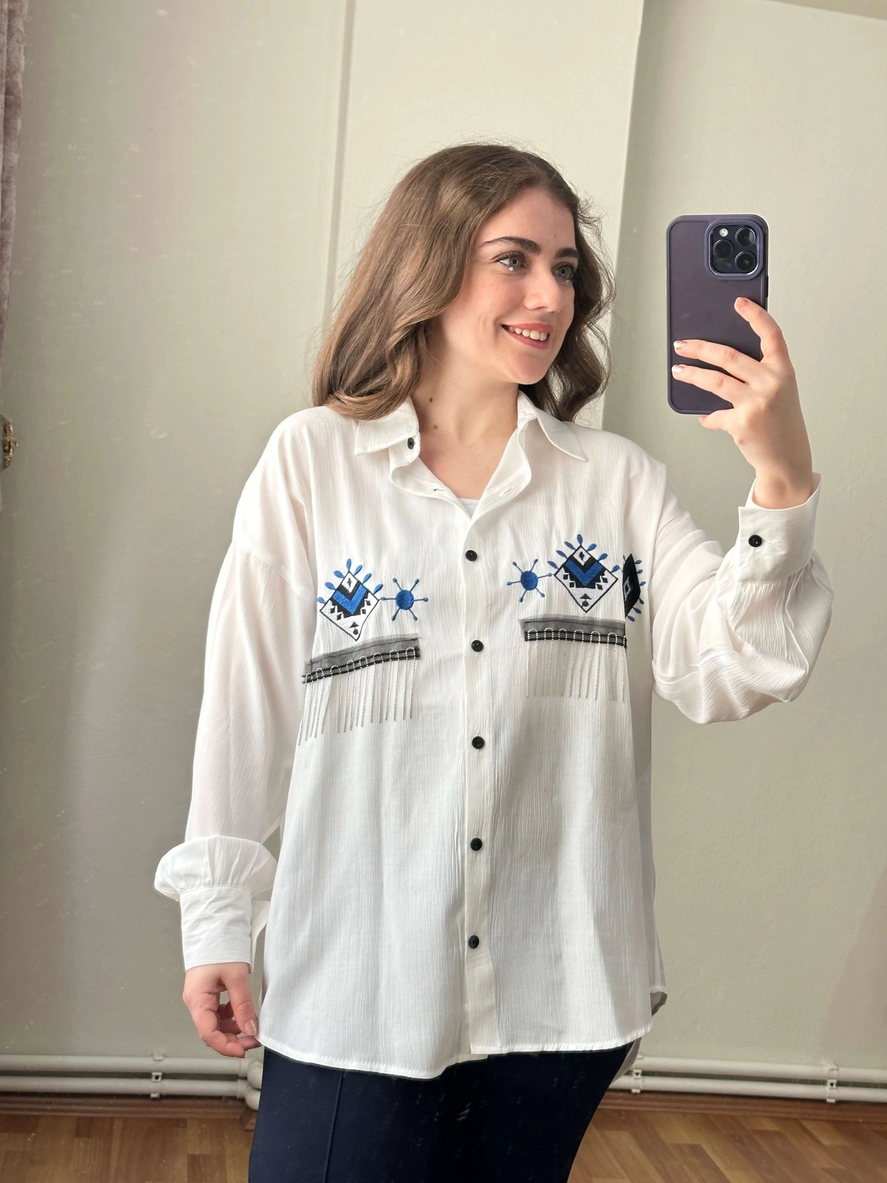 Pullaps Nakış Ve Boncuk Detaylı Gömlek