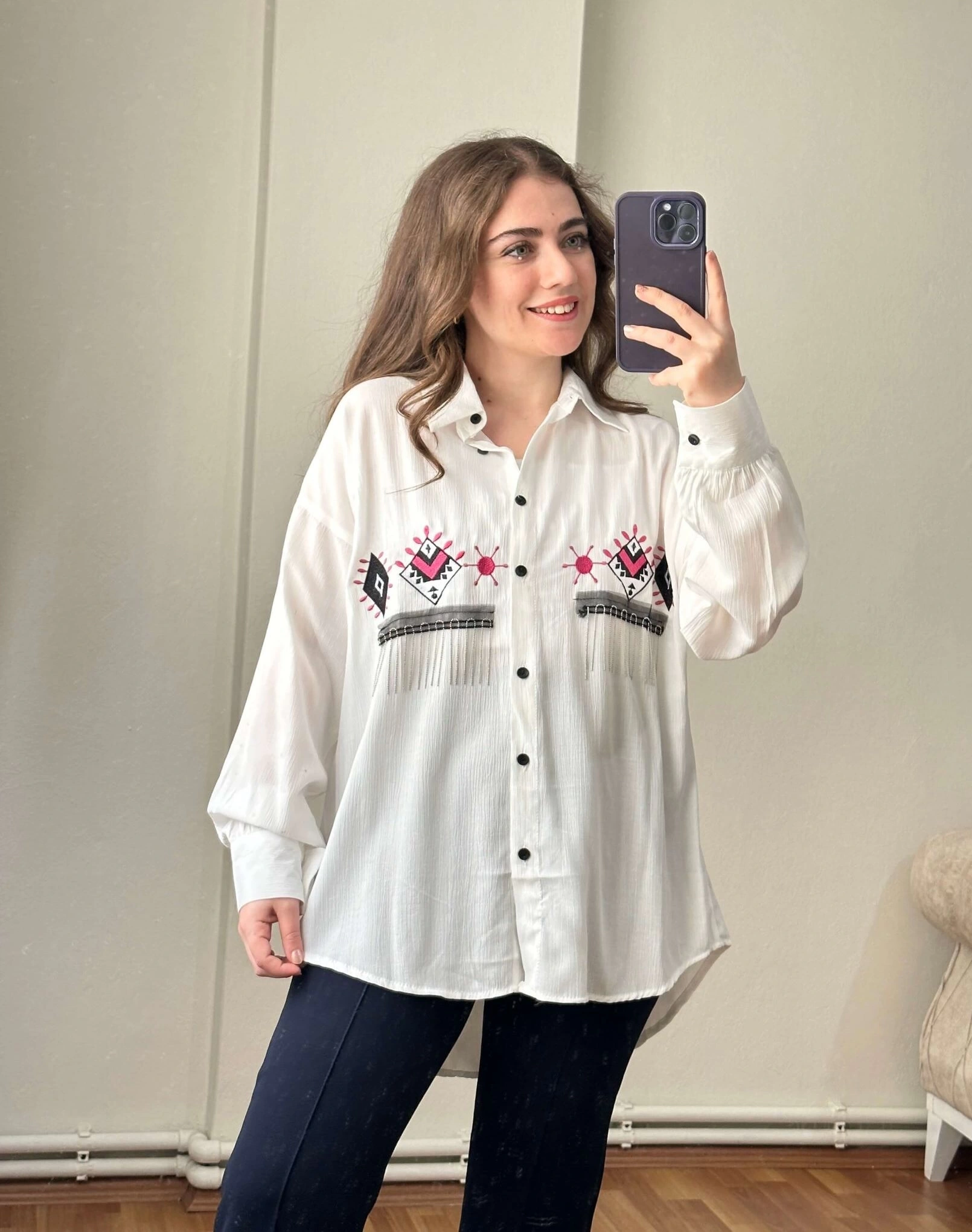 Pullaps Nakış Ve Boncuk Detaylı Gömlek