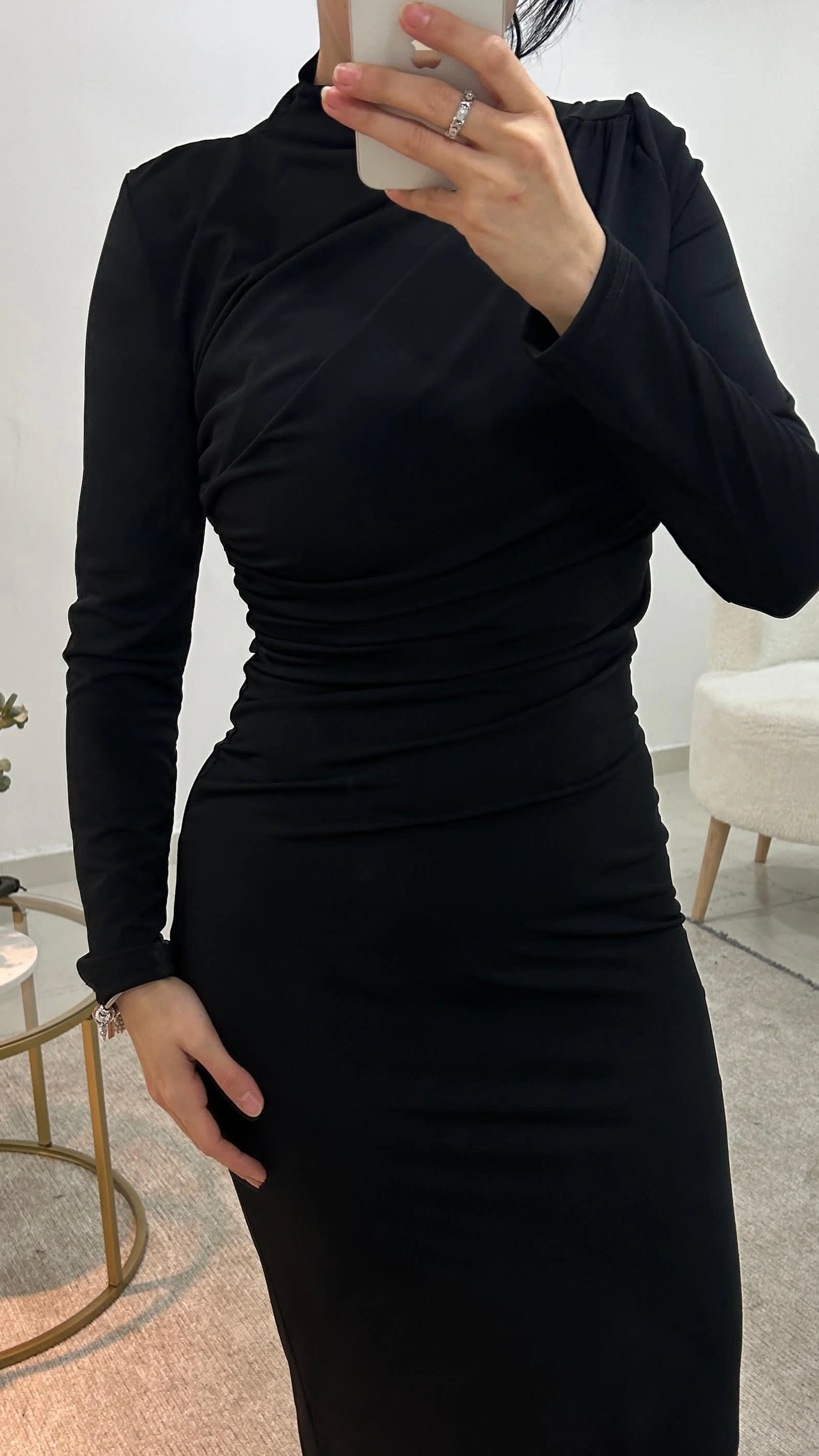 Pullaps Yandan Ve Omuzdan Büzgülü Elbise Siyah