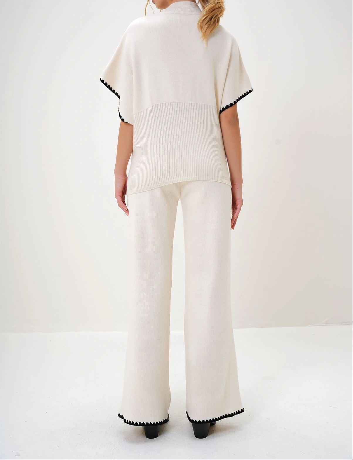 Pullaps Yarım Balıkçı Bluz Ve Palazzo Pantolon Takım Ekru