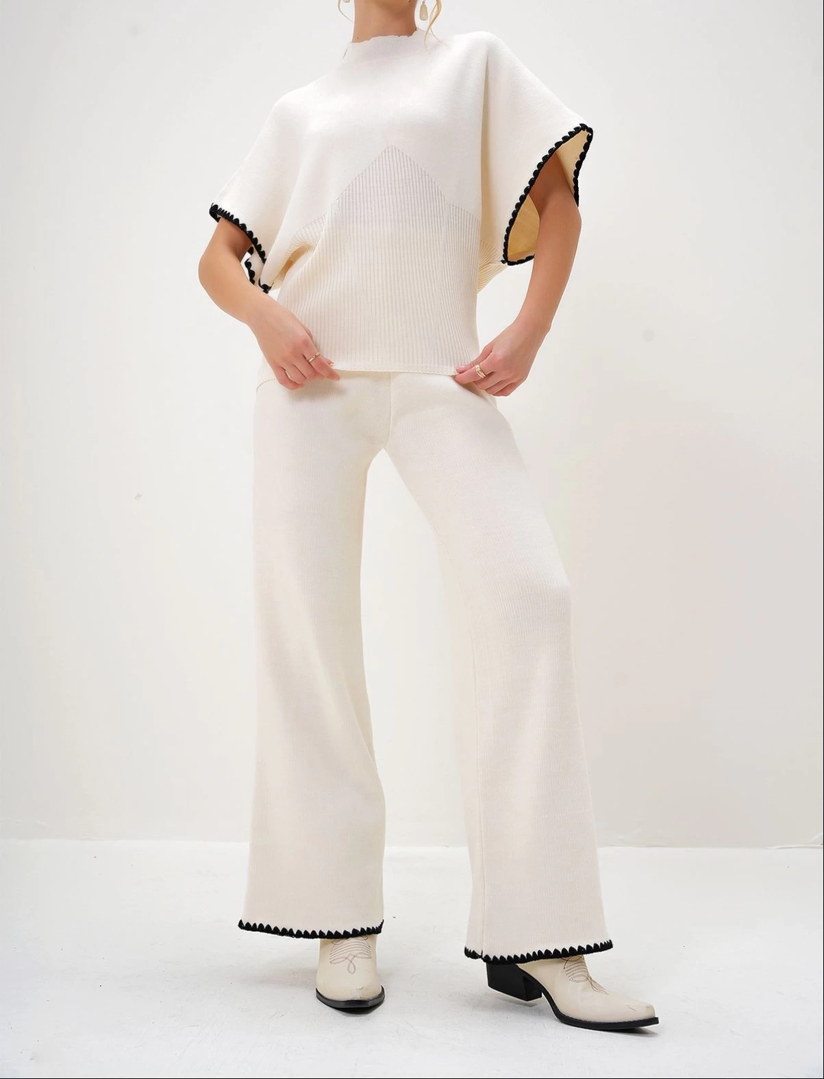 Pullaps Yarım Balıkçı Bluz Ve Palazzo Pantolon Takım Ekru