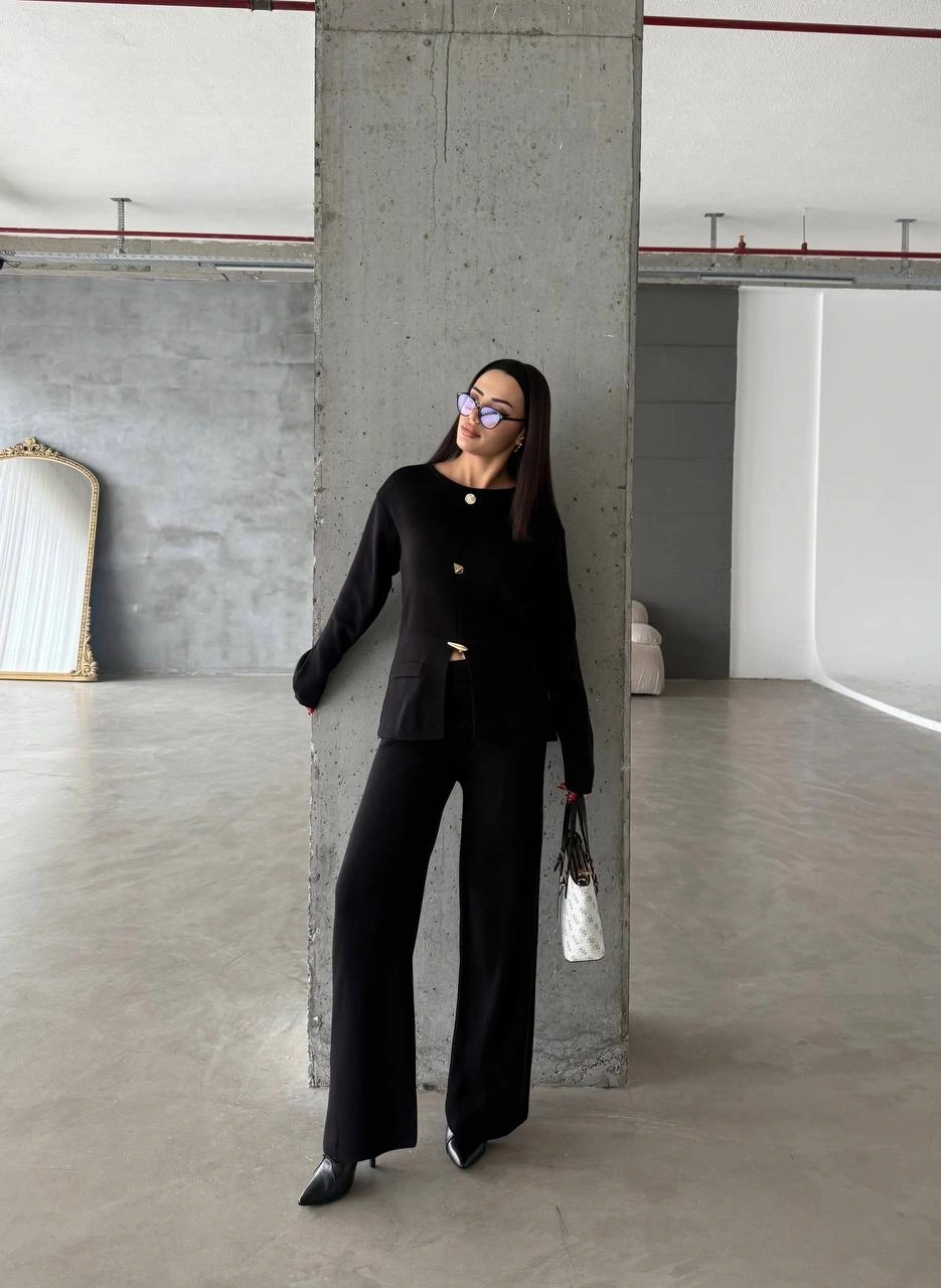 Pullaps Düğme Detaylı Triko Takım Siyah