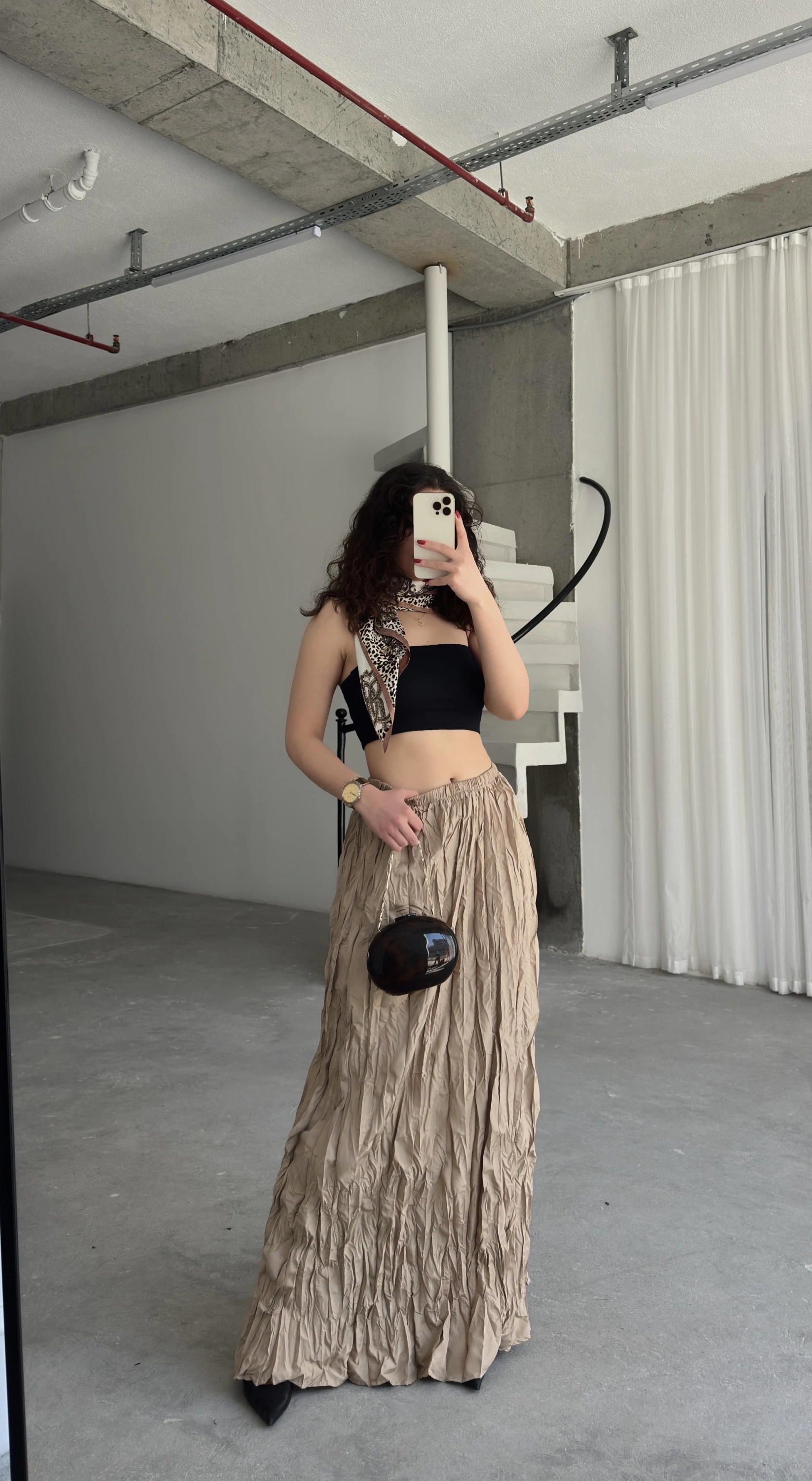 Pullaps Yüksek Bel Kıraçlı Kırışık Etek Vizon