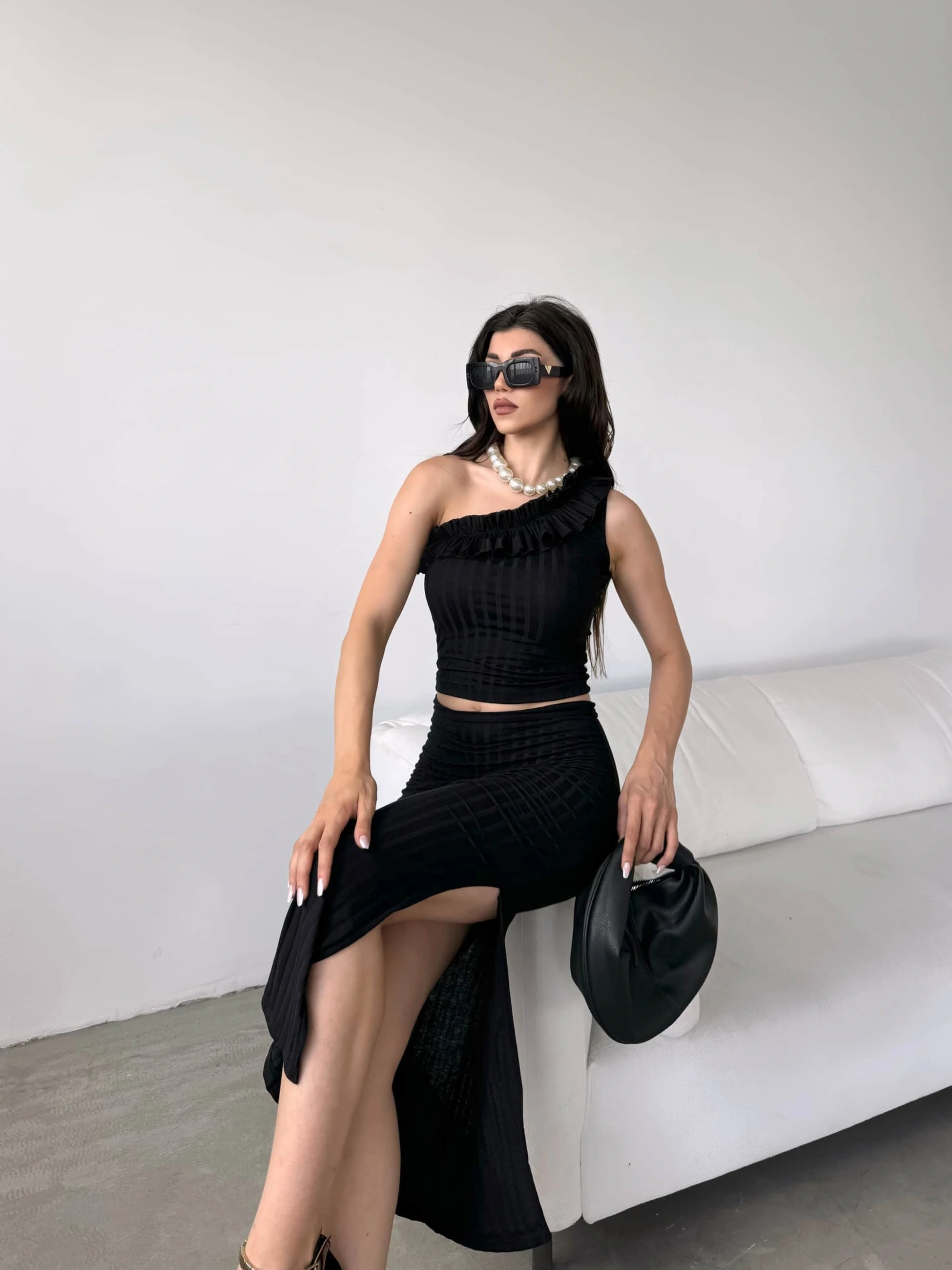 Tek Omuz Fırfır Detaylı Etek Ve Bluz Alt Üst Takım