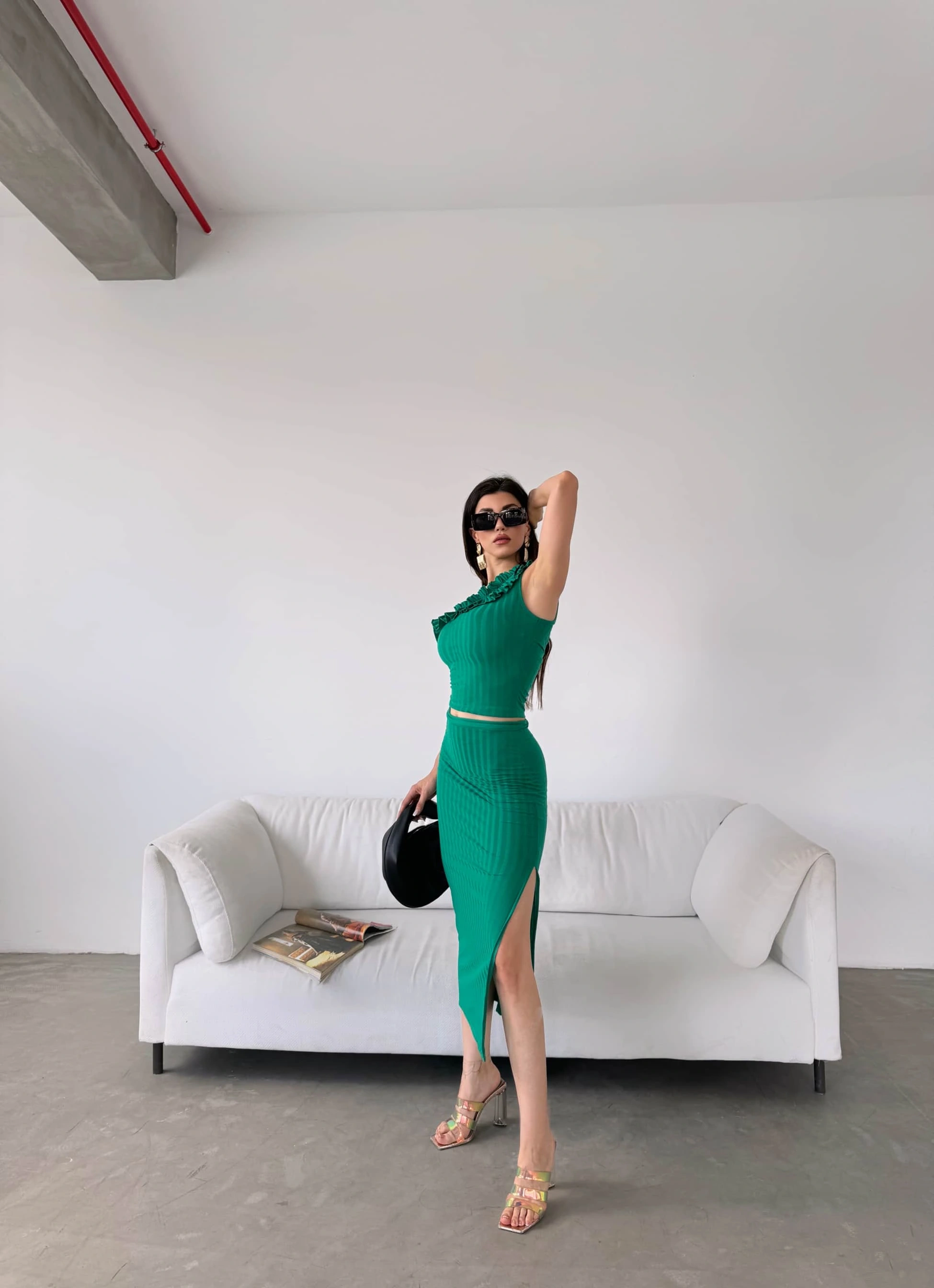 Tek Omuz Fırfır Detaylı Etek Ve Bluz Alt Üst Takım