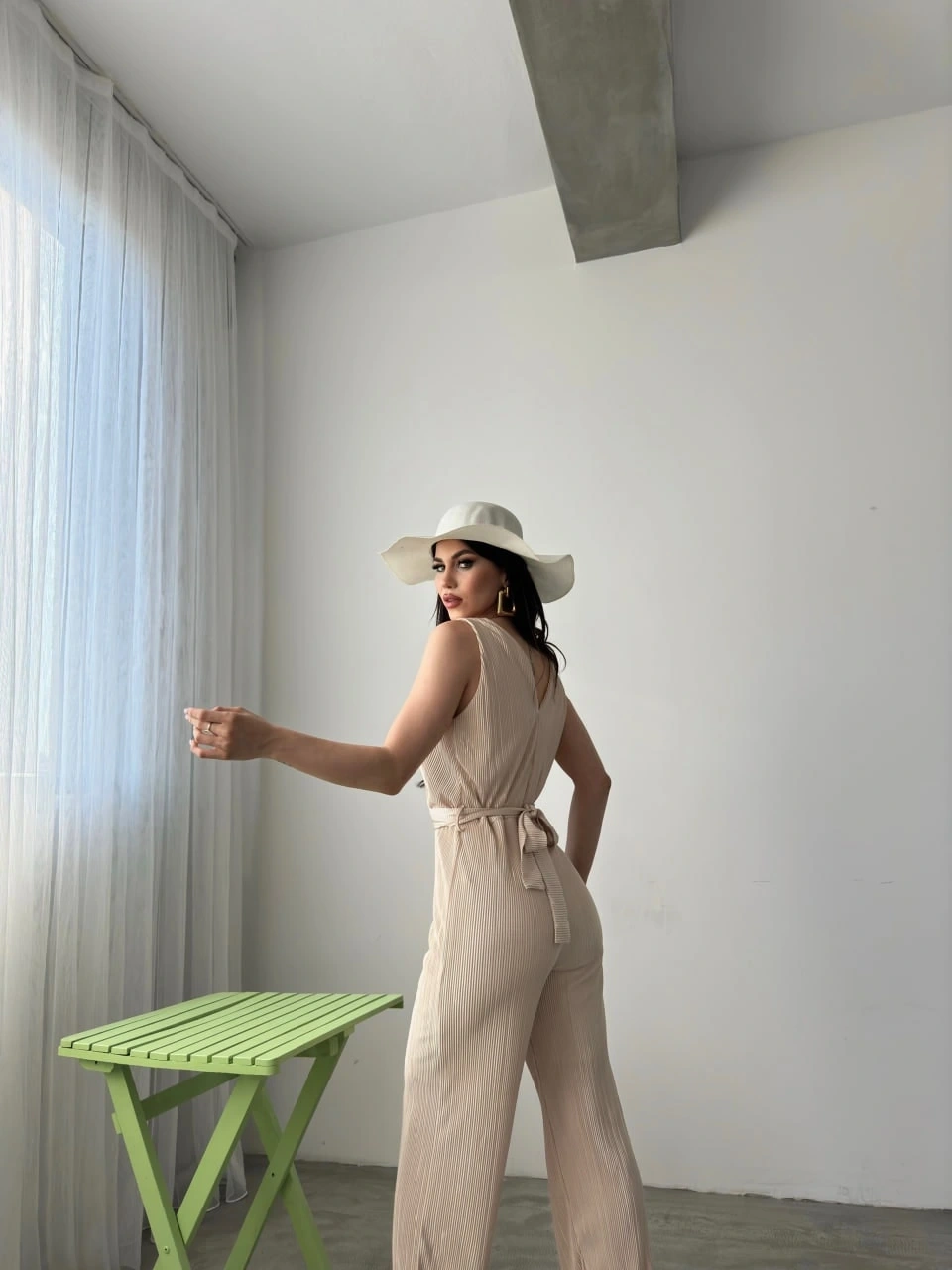 V Yaka Kuşaklı Krinkle Tulum