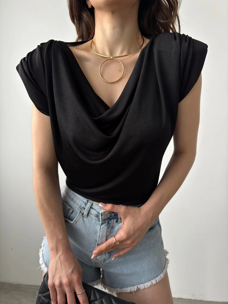 Vatkalı Degaje Yaka Buzzy Bluz