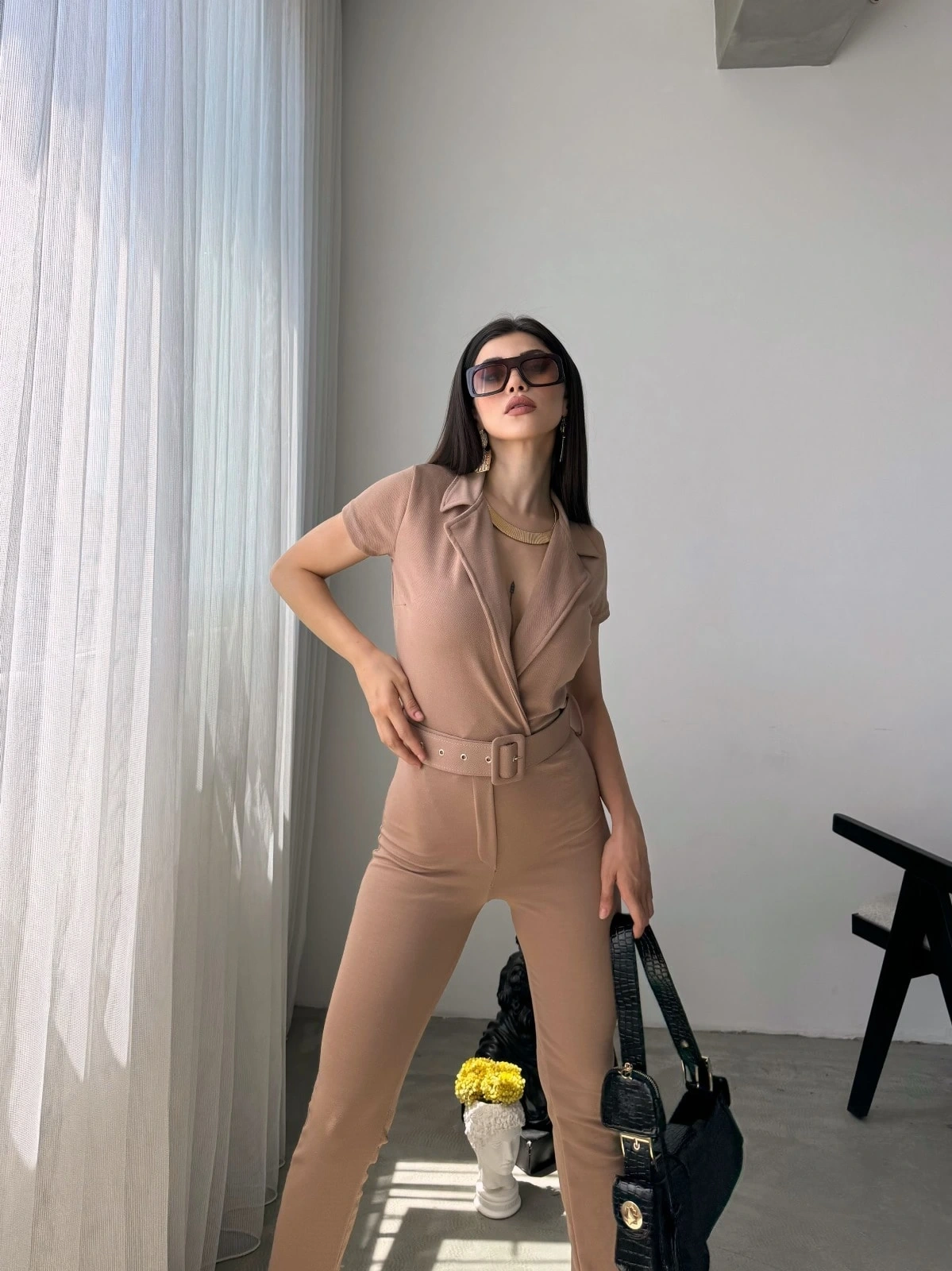 Yakalı Beli Kemerli Tulum