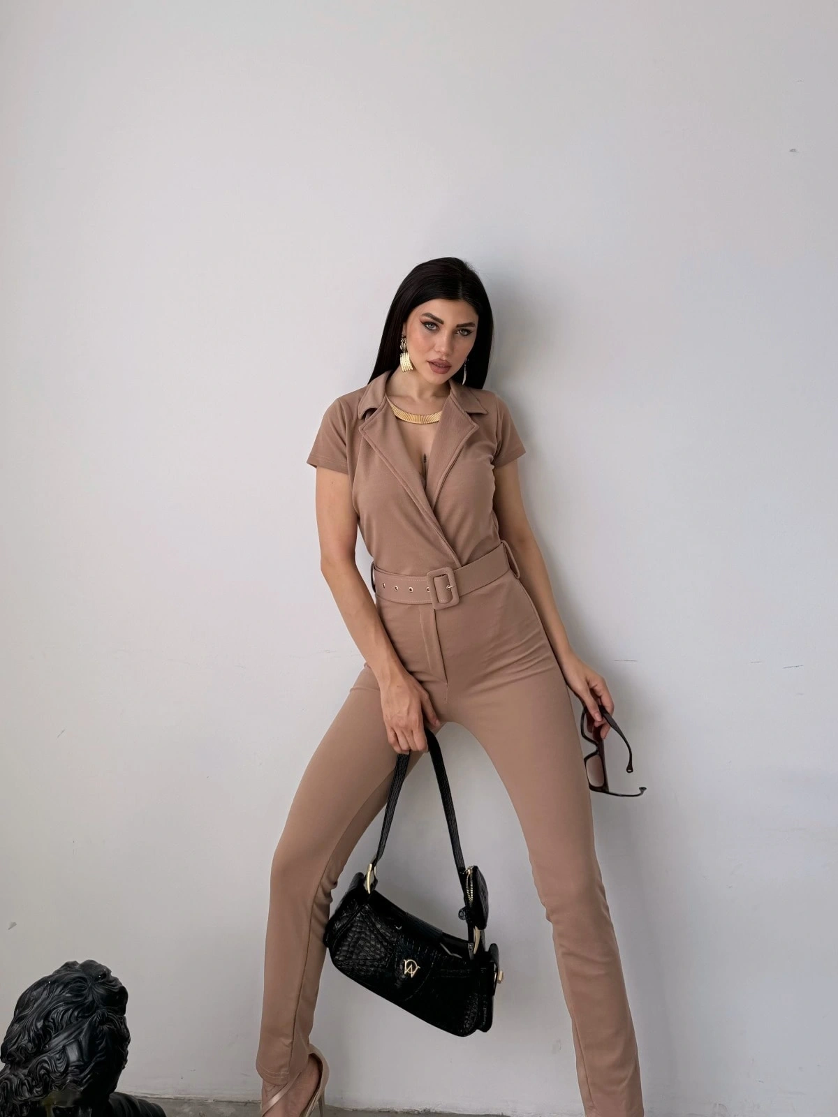 Yakalı Beli Kemerli Tulum