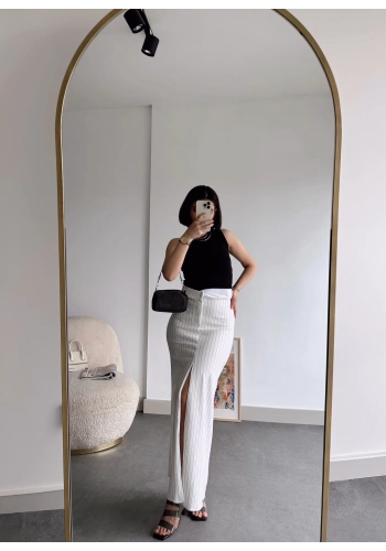 Pullaps Çizgili Ön Yırtmaçlı Etek Beyaz