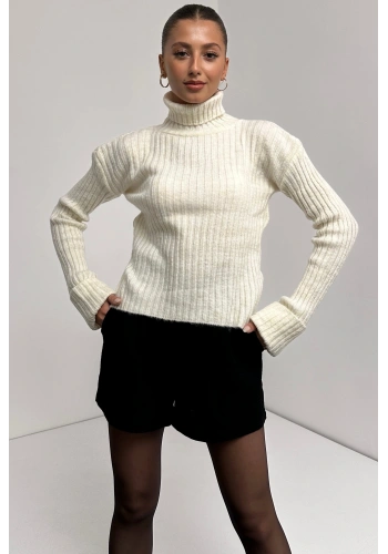 Şerit Desenli Dokulu Boğazlı Triko Kazak