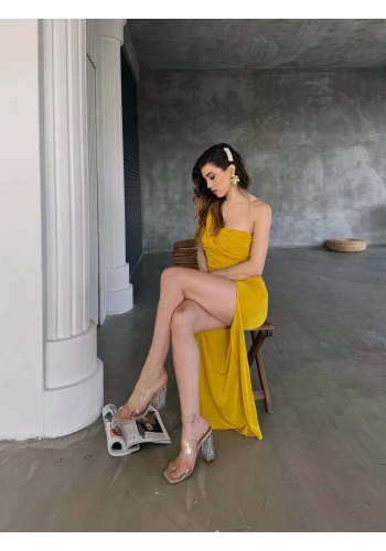 Tek Omuz Derin Yırtmaç Detaylı Buzzy Elbise