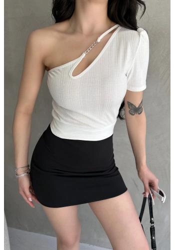 Tek Omuz Zincir Detaylı Crop Bluz