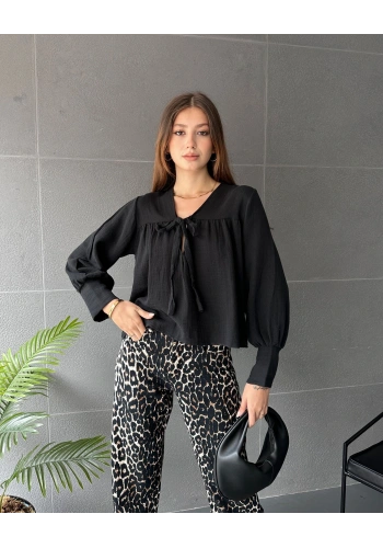 Yakası Bağlamalı Basic Müslin Bluz