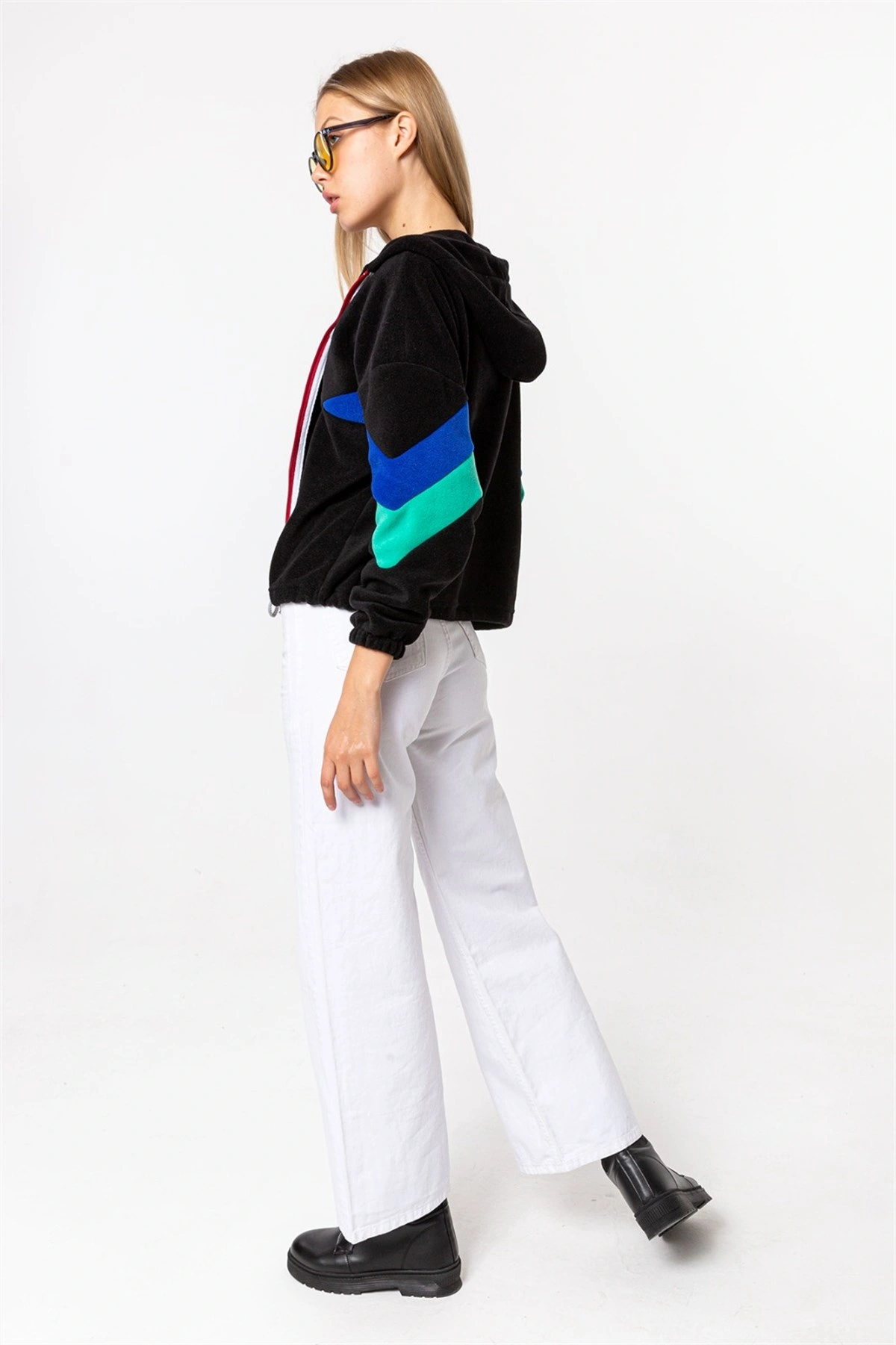 Kadın Siyah Fermuarlı Kapüşonlu Polar Sweatshirt