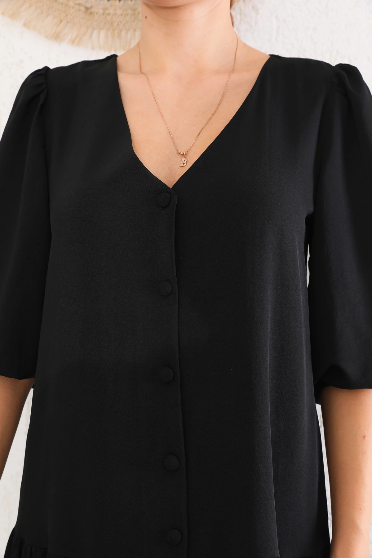 V yaka Önden Düğmeli Elbise