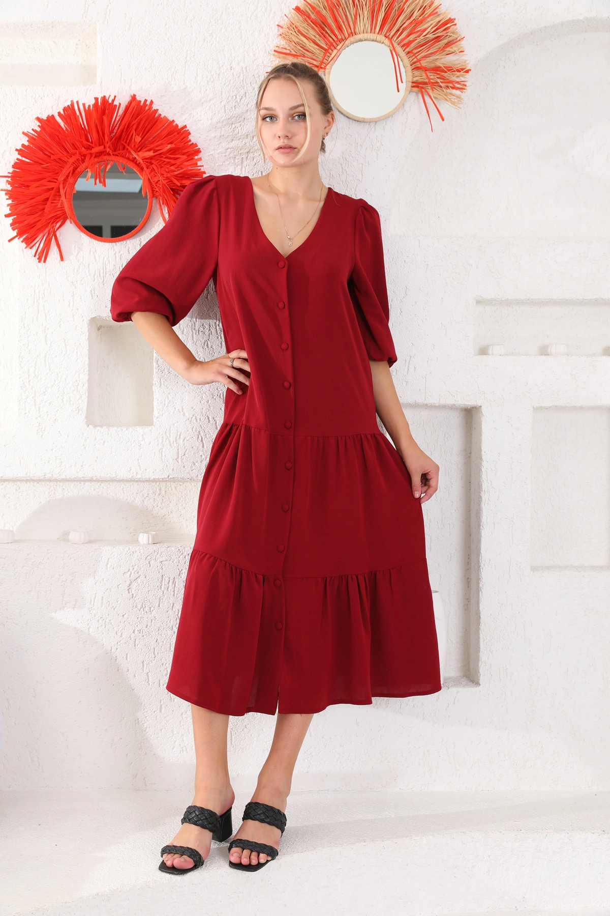 V yaka Önden Düğmeli Elbise