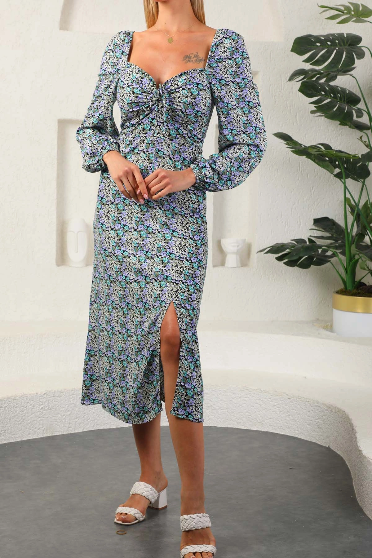 PULLAPS Ön yırtmaçlı çiçekli uzun kol elbise