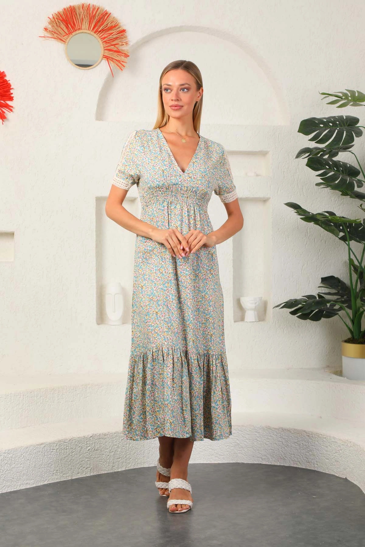 PULLAPS Omzu kol ucu dantelli çiçekli elbise