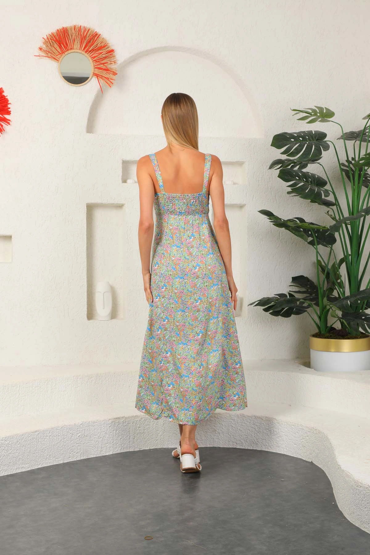 PULLAPS Ön yırtmaçlı askılı çiçekli elbise