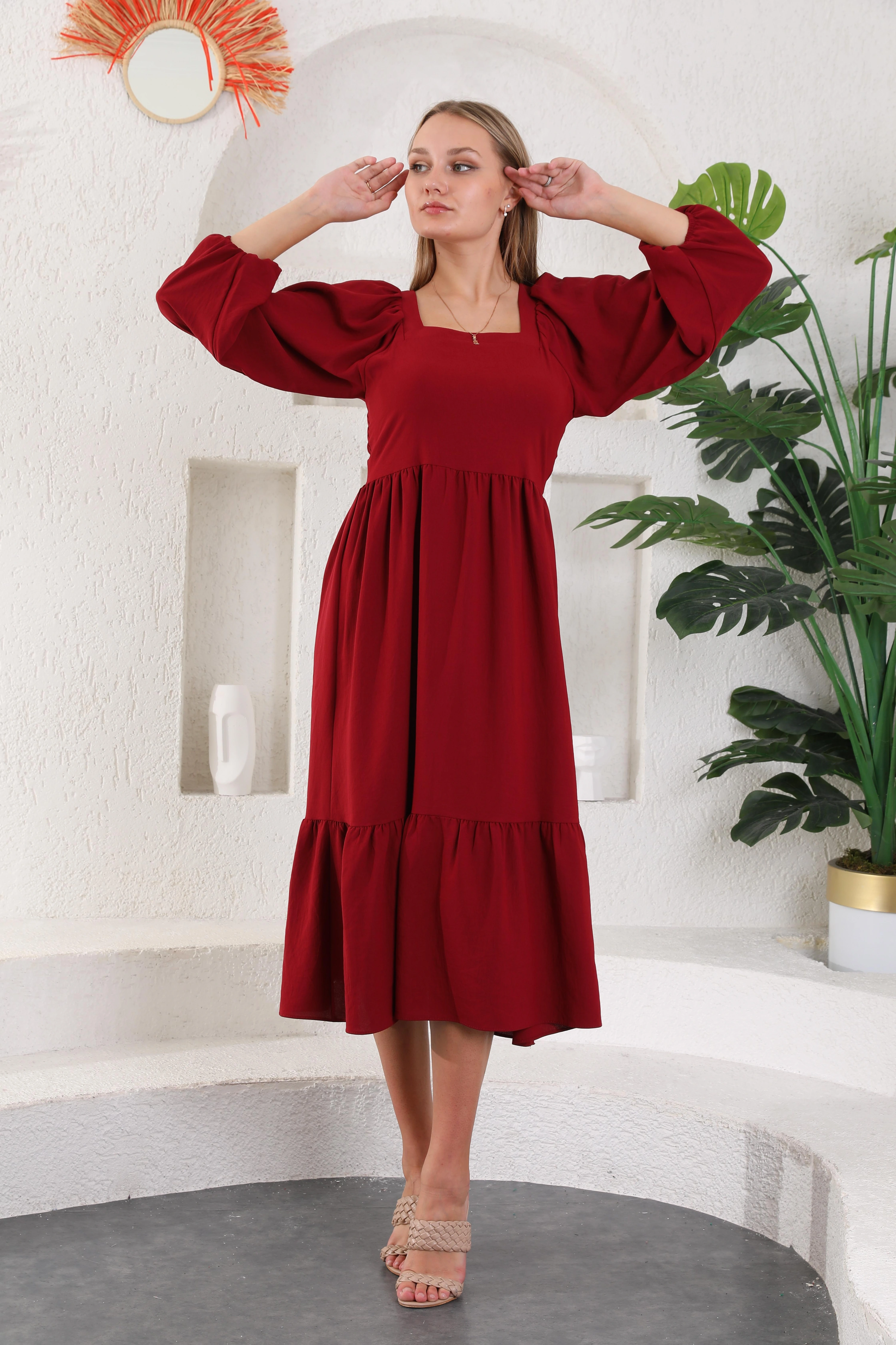 Arkası Çapraz Lastikli Elbise