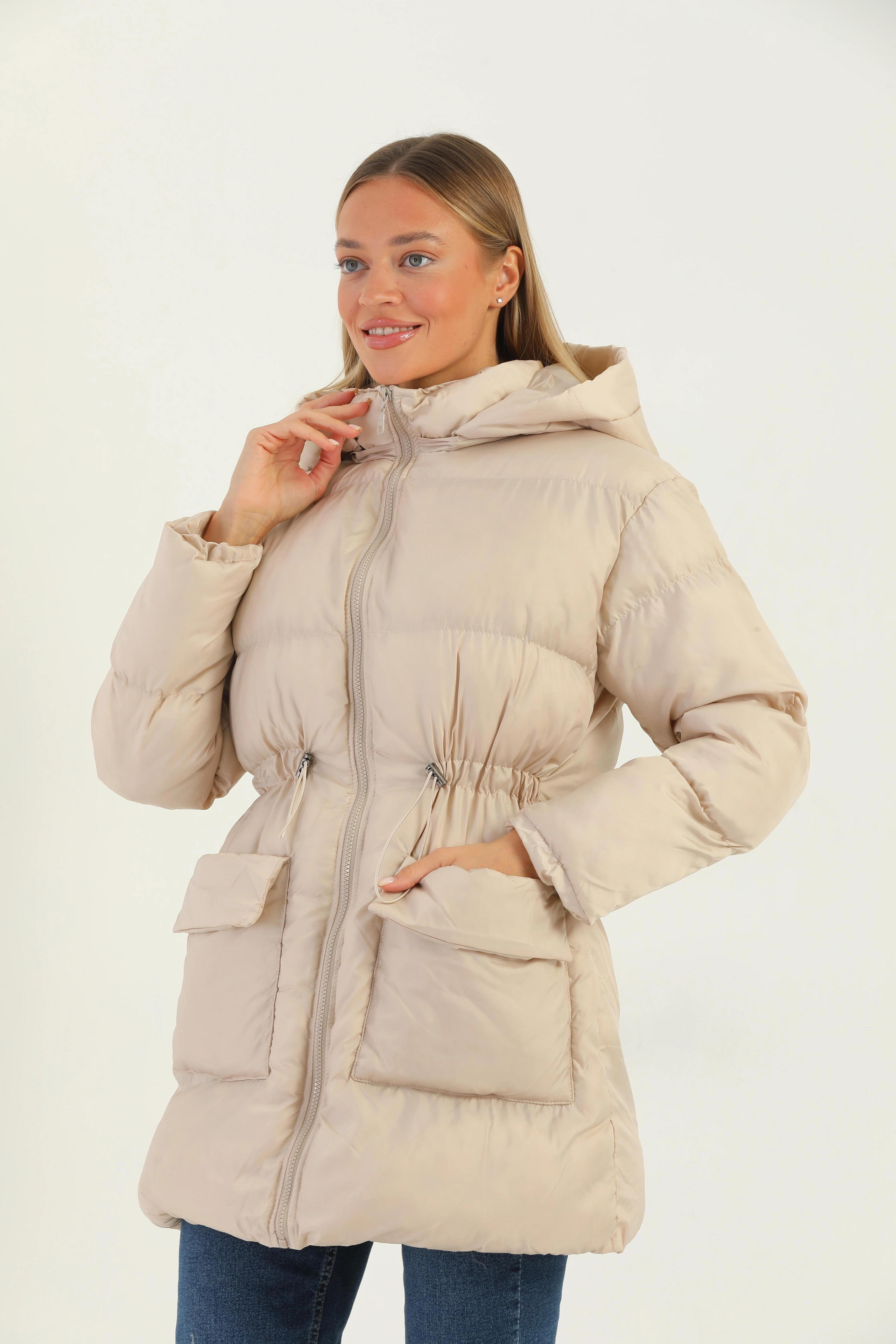 Kadın Kapşonlu Fermuarlı Şişme Mont Krem