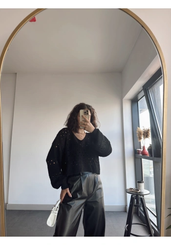 Pullaps V Yaka Delikli Triko Siyah