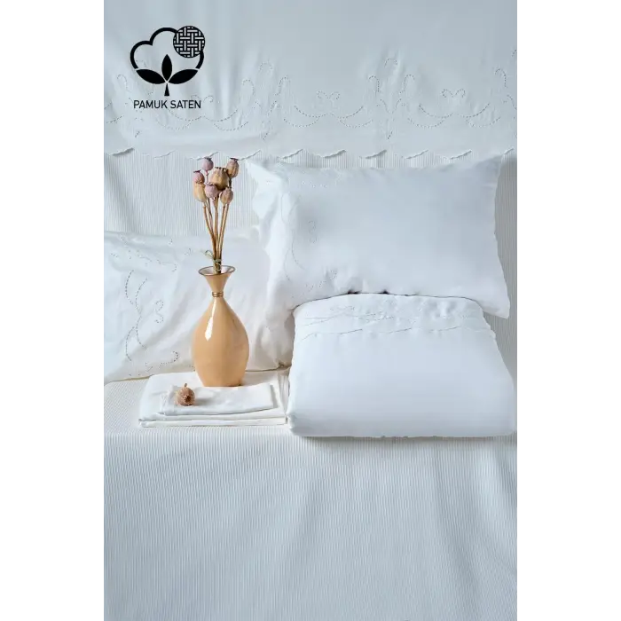 Nazik Home Lucas Pelüş Çift Kişilik 9 Parça Nevresim + Pike Set