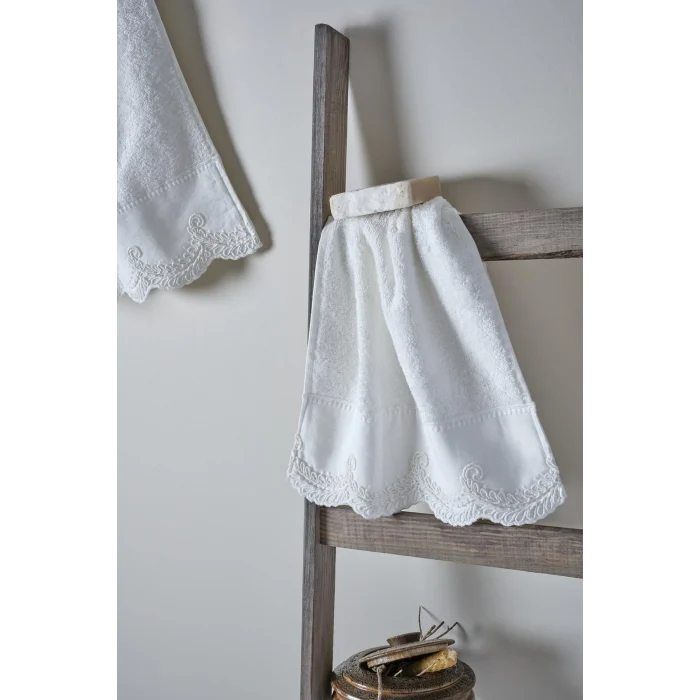 Nazik Home Ramos İşlemeli El Yüz Havlusu ( 50X90 cm)