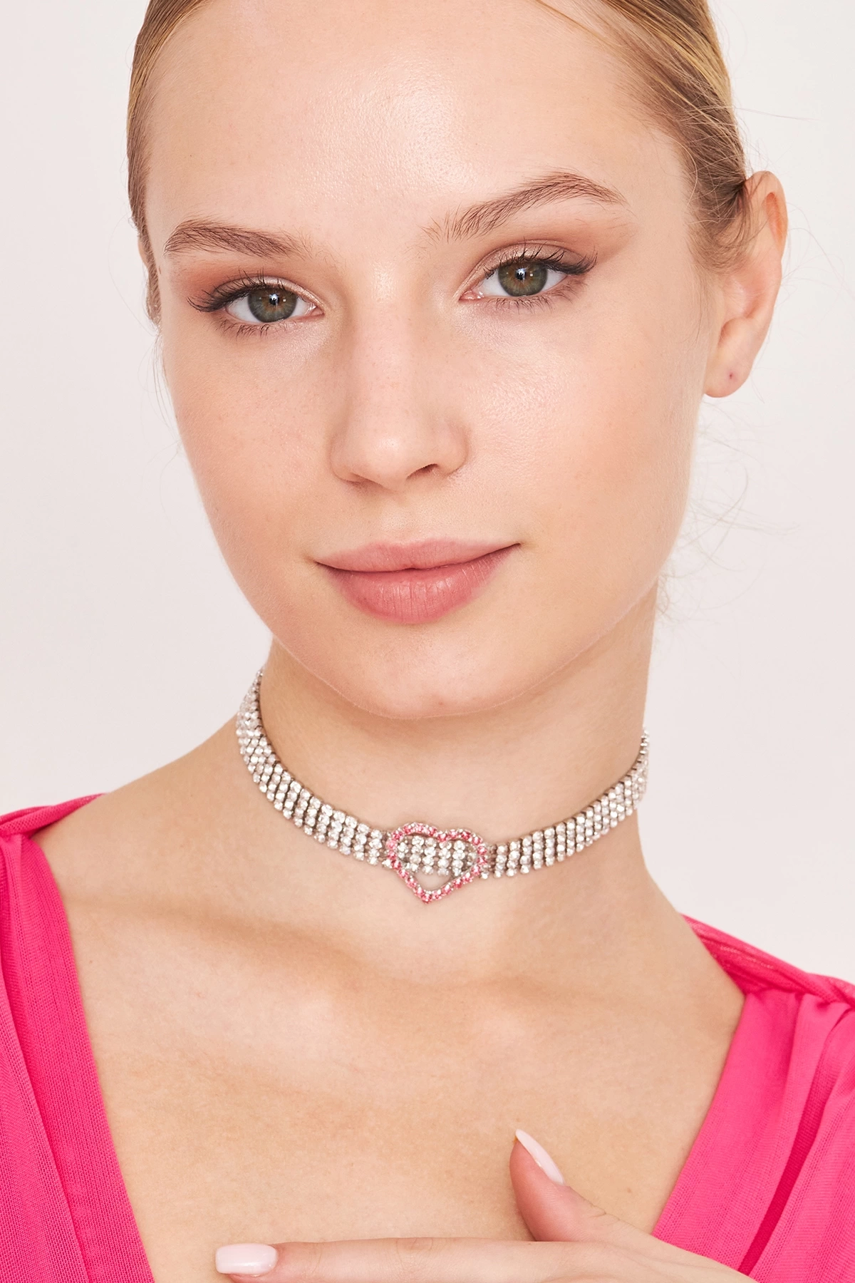 Kadın 4 Sıra Ortası Pembe Kalp Model Zirkon Taşlı Gümüş Kaplama Gerdanlık Kombin Tasma Choker Kolye Kolye