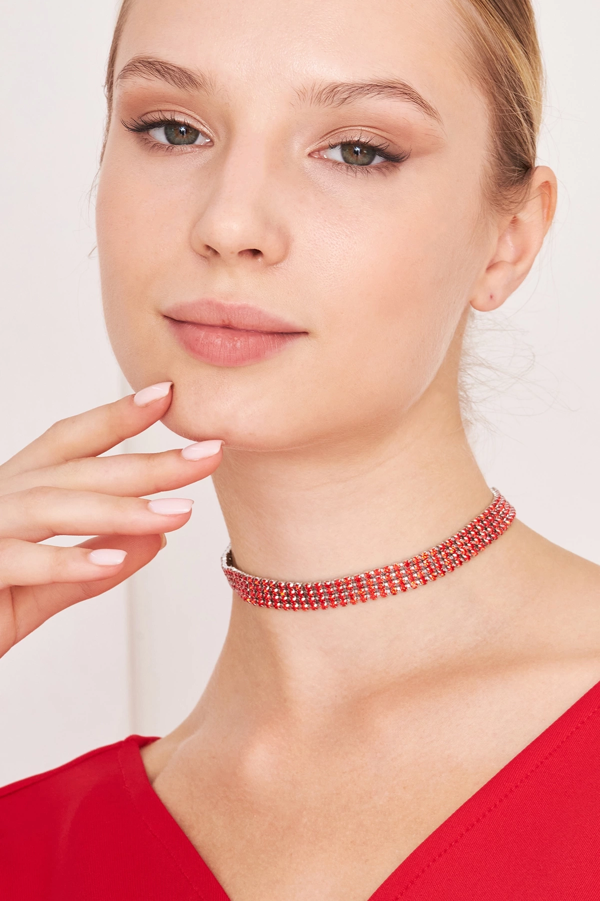 Kadın 4 Sıra Zirkon Taşlı Model Pırlanta Gümüş Kaplama Kolye Gerdanlık Abiye Kombin Tasma Choker