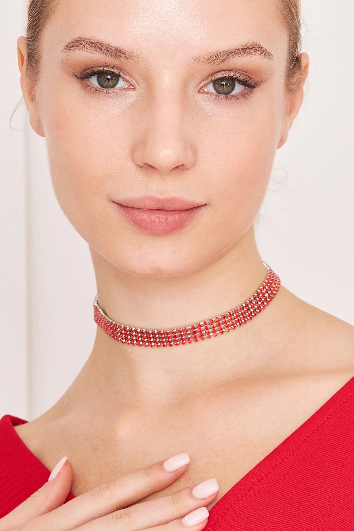 Kadın 4 Sıra Zirkon Taşlı Model Pırlanta Gümüş Kaplama Kolye Gerdanlık Abiye Kombin Tasma Choker