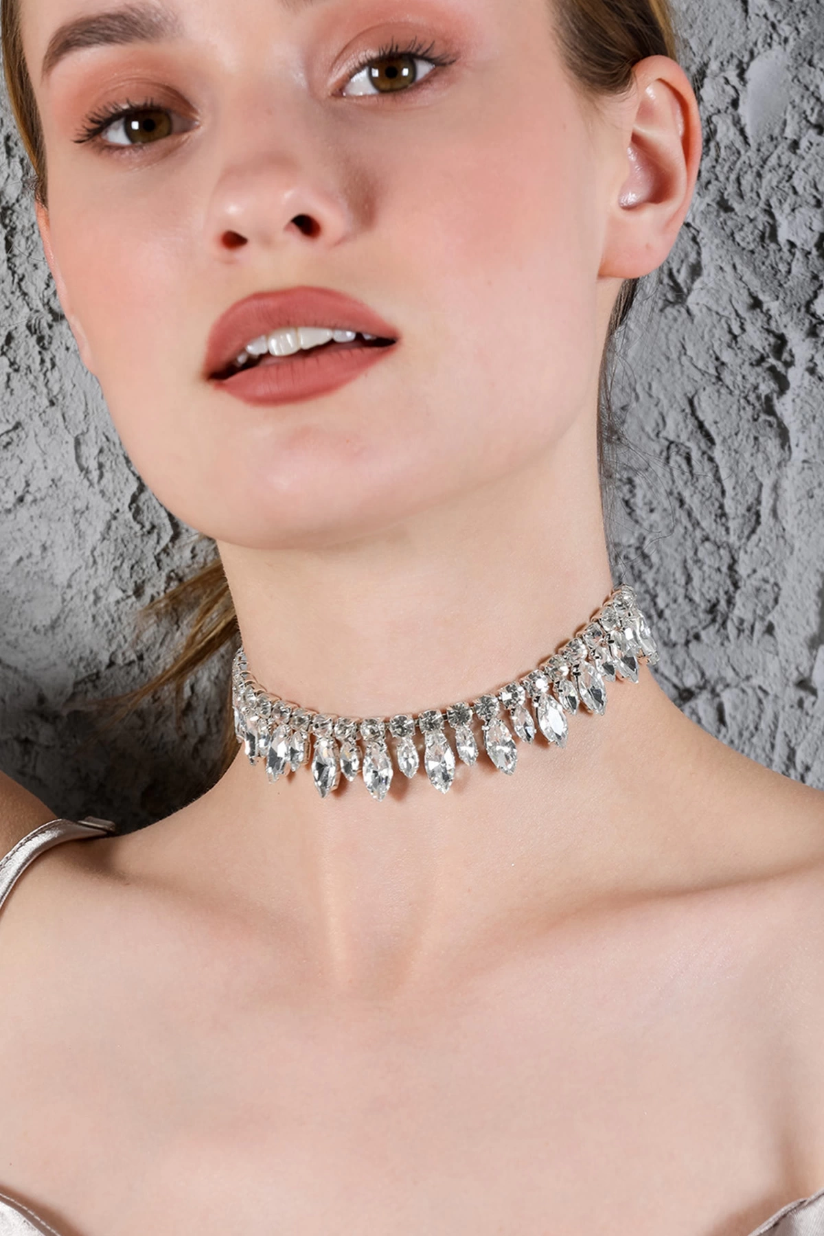 Kadın Renkli Model Zirkon Taşlı Altın Renk Pırlanta Düğün Nişan Parti Tasma Gerdanlık Kolye Choker
