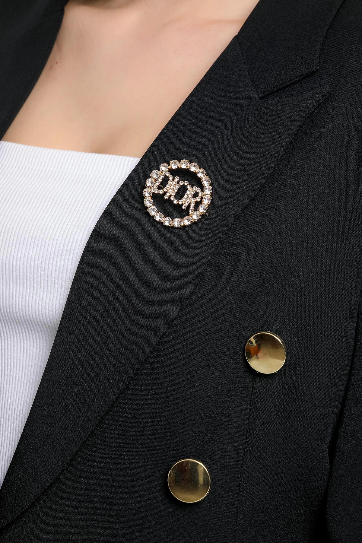 Kadın Yuvarlak Ortası CD Marka Model Harfli Kristal Zirkon Taşlı Gold Kaplama Elbise Kombin Yaka İğnesi Broş