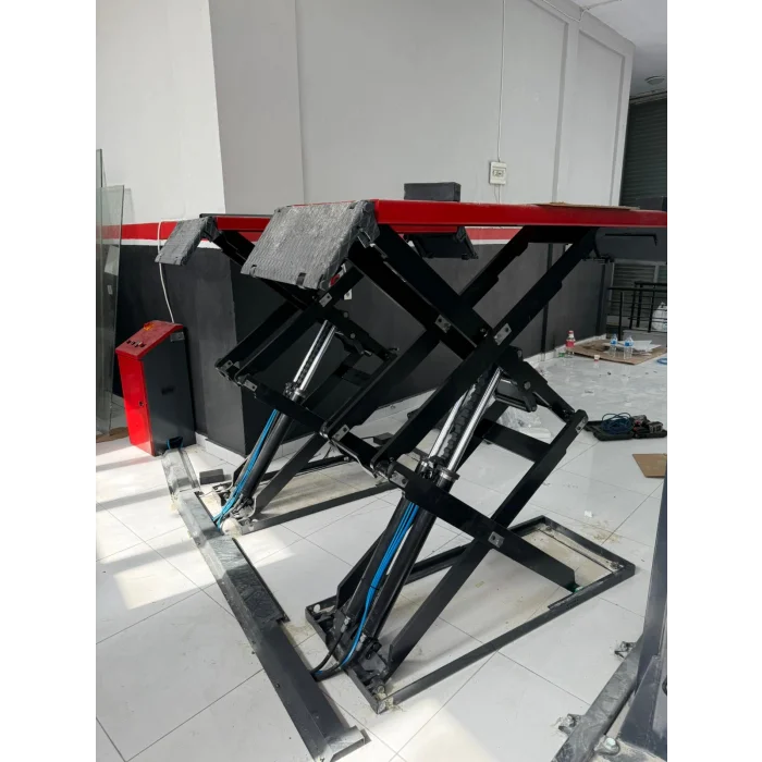 2 Metre 3500 Kg Mekanik Kilit Sistemli Makaslı Lift Yerli İmalat 2 Yıl Garantili Oto Servis Hidrolik Lift