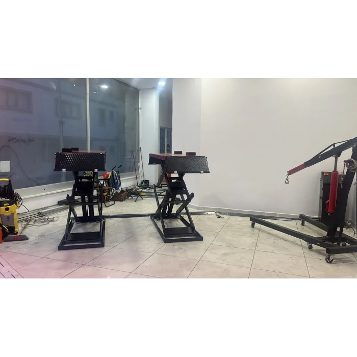 2 Metre 3500 Kg Mekanik Kilit Sistemli Makaslı Lift Yerli İmalat 2 Yıl Garantili Oto Servis Hidrolik Lift