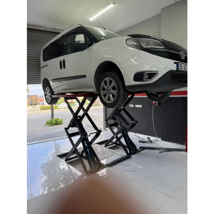 2 Metre 3500 Kg Mekanik Kilit Sistemli Makaslı Lift Yerli İmalat 2 Yıl Garantili Oto Servis Hidrolik Lift