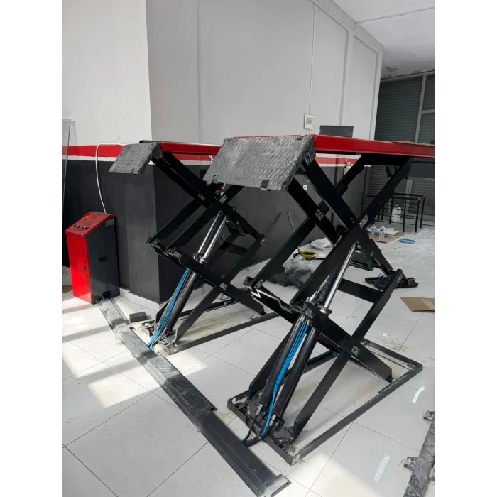 2 Metre 3500 Kg Mekanik Kilit Sistemli Makaslı Lift Yerli İmalat 2 Yıl Garantili Oto Servis Hidrolik Lift
