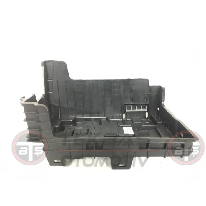 208 AKÜ ALT PLASTİĞİ