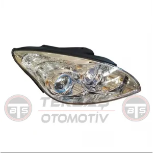 İ30 FAR LAMBASI SAĞ MANUEL BEYAZ 07/11