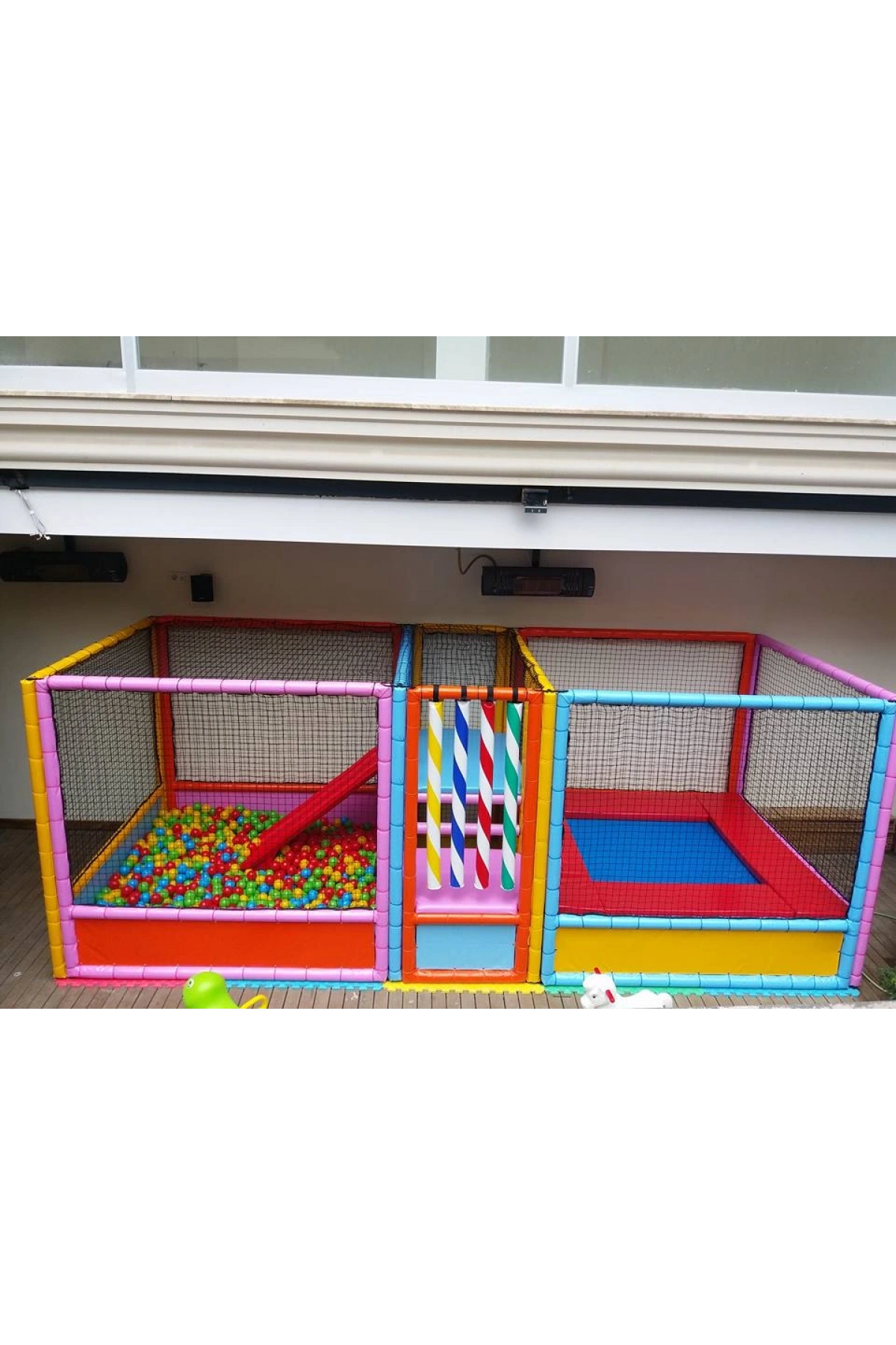 Akrobatik Oyun Havuzu ve Trambolin - Soft Play Top Havuzu Çocuk Oyun Alanı - Sünger Oyun Alanı