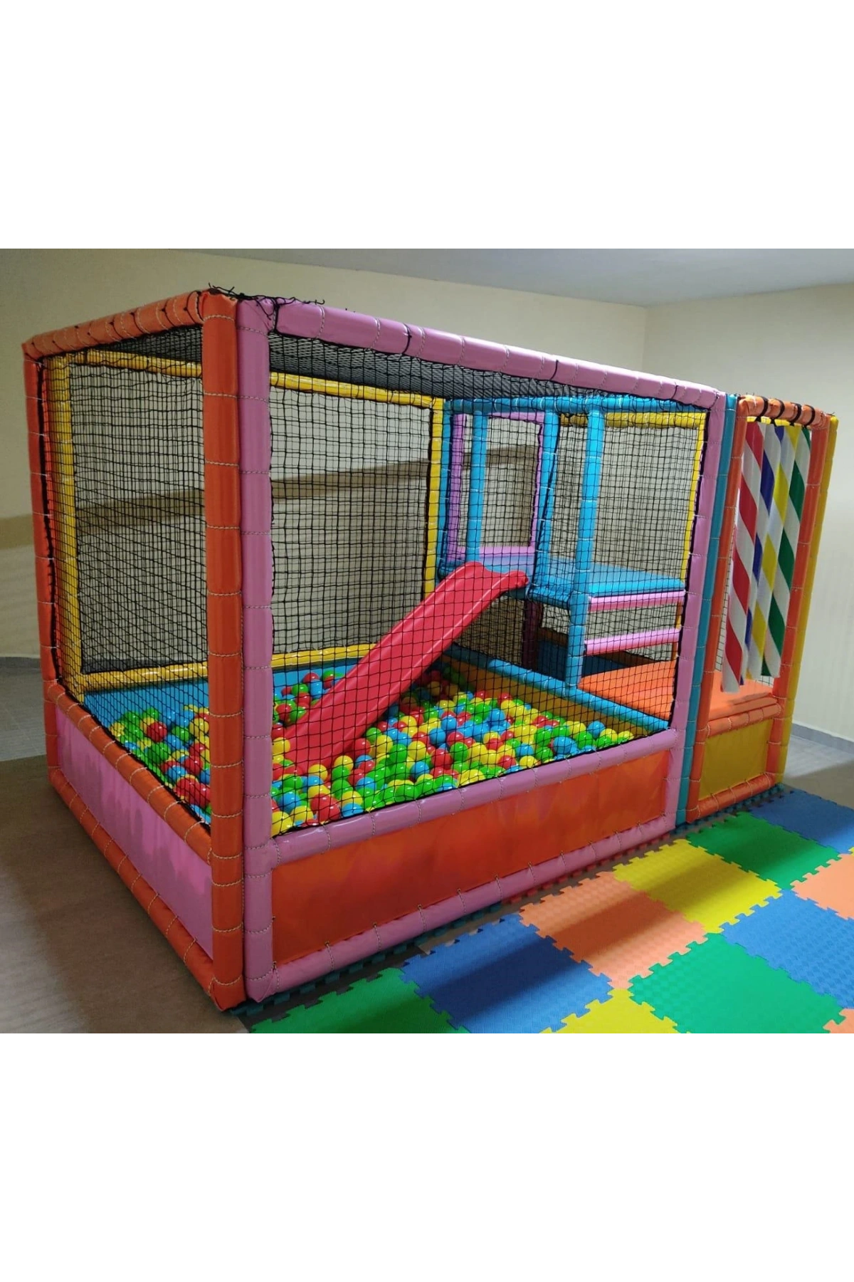 Kaydıraklı Oyun Havuzu- Sünger Soft Play Top Havuzu Çocuk Oyun Alanı